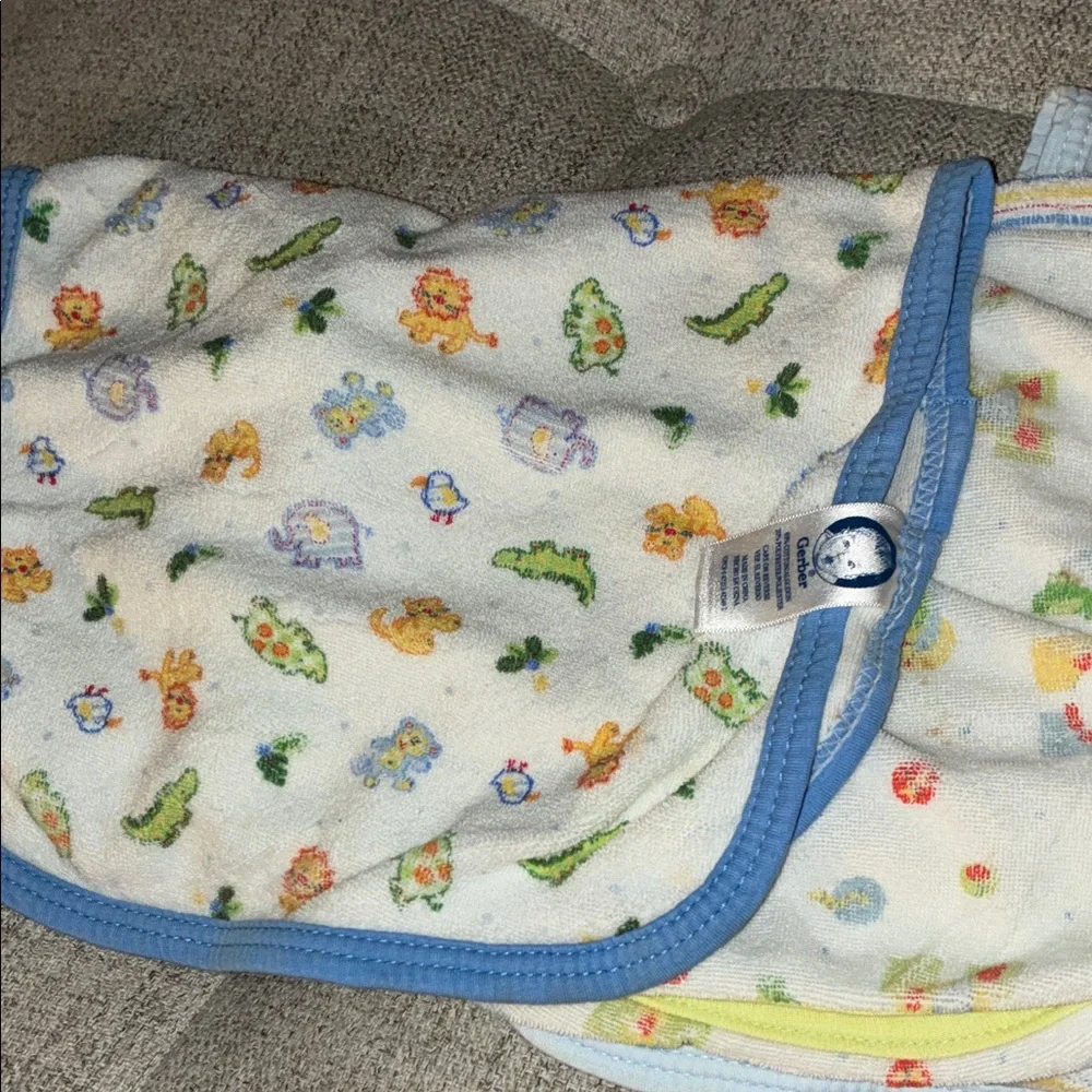 aden + anais Blue & White Dinosaur Bib and burp cloth 5pc Set